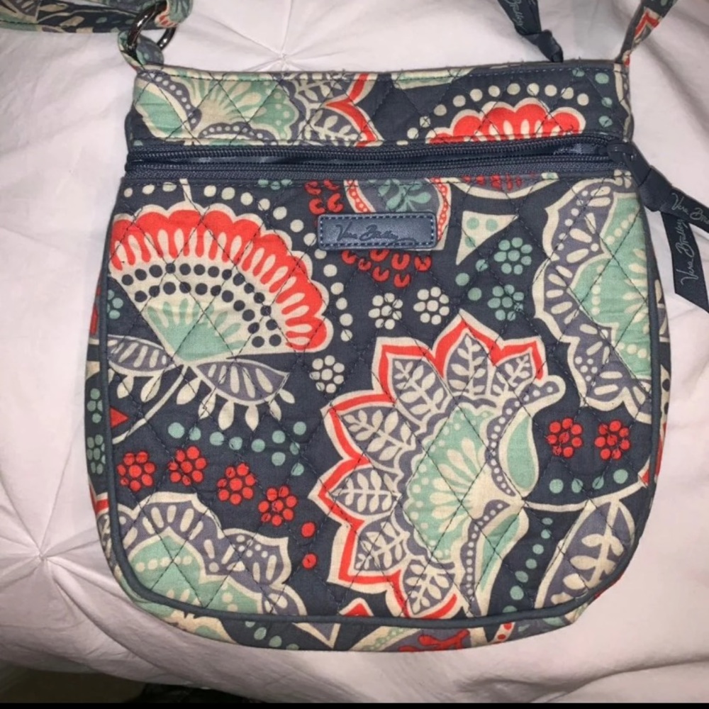 Vera Bradley cross body
